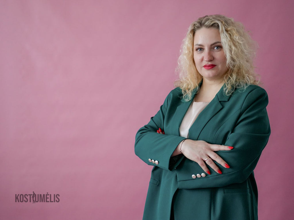 Moteriškas Kostiumėlis Klasika, pagaminta Lietuvoje – Kostiumėlis.lt (21)