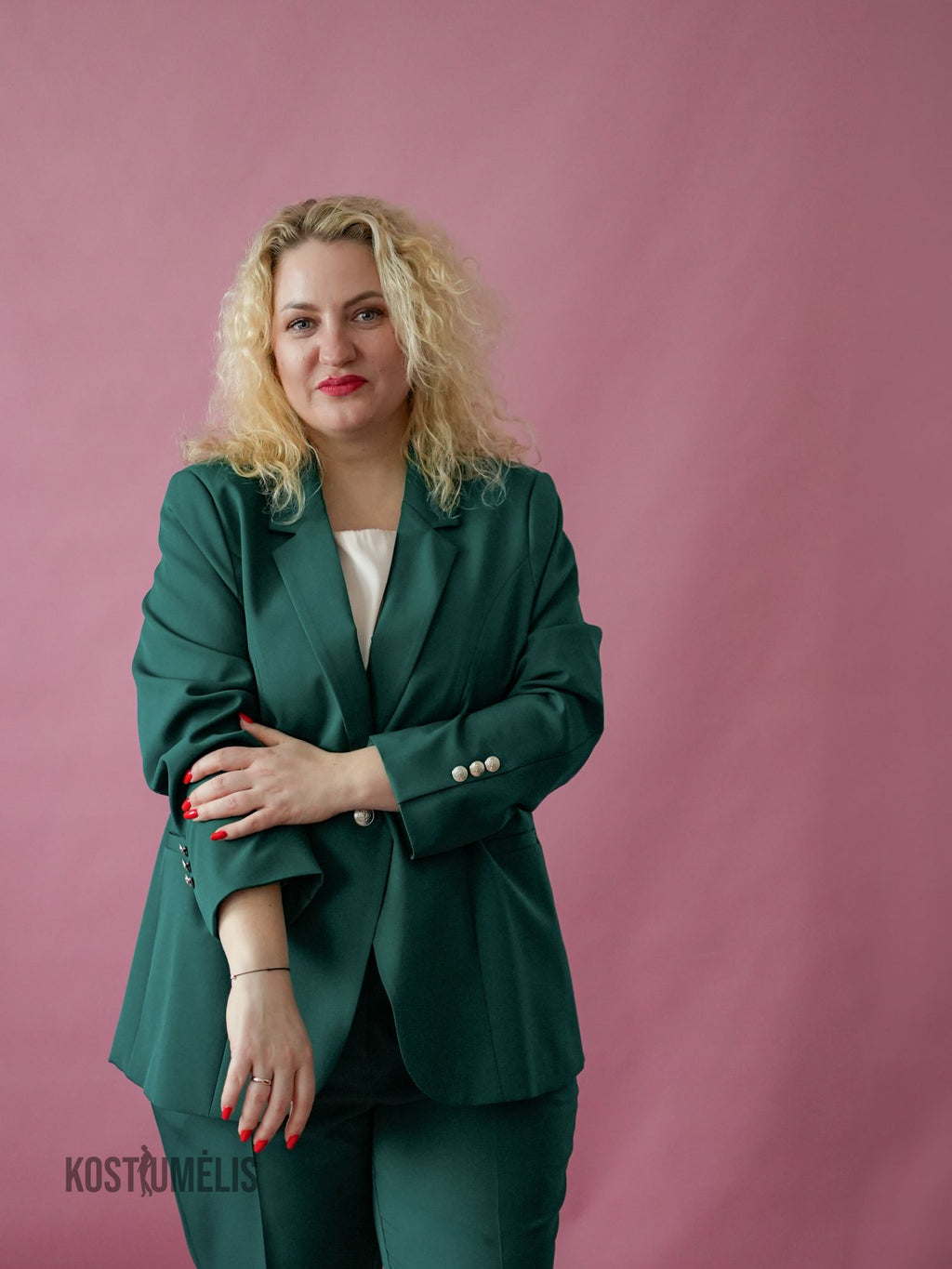 Moteriškas Kostiumėlis Klasika, pagaminta Lietuvoje – Kostiumėlis.lt (22)